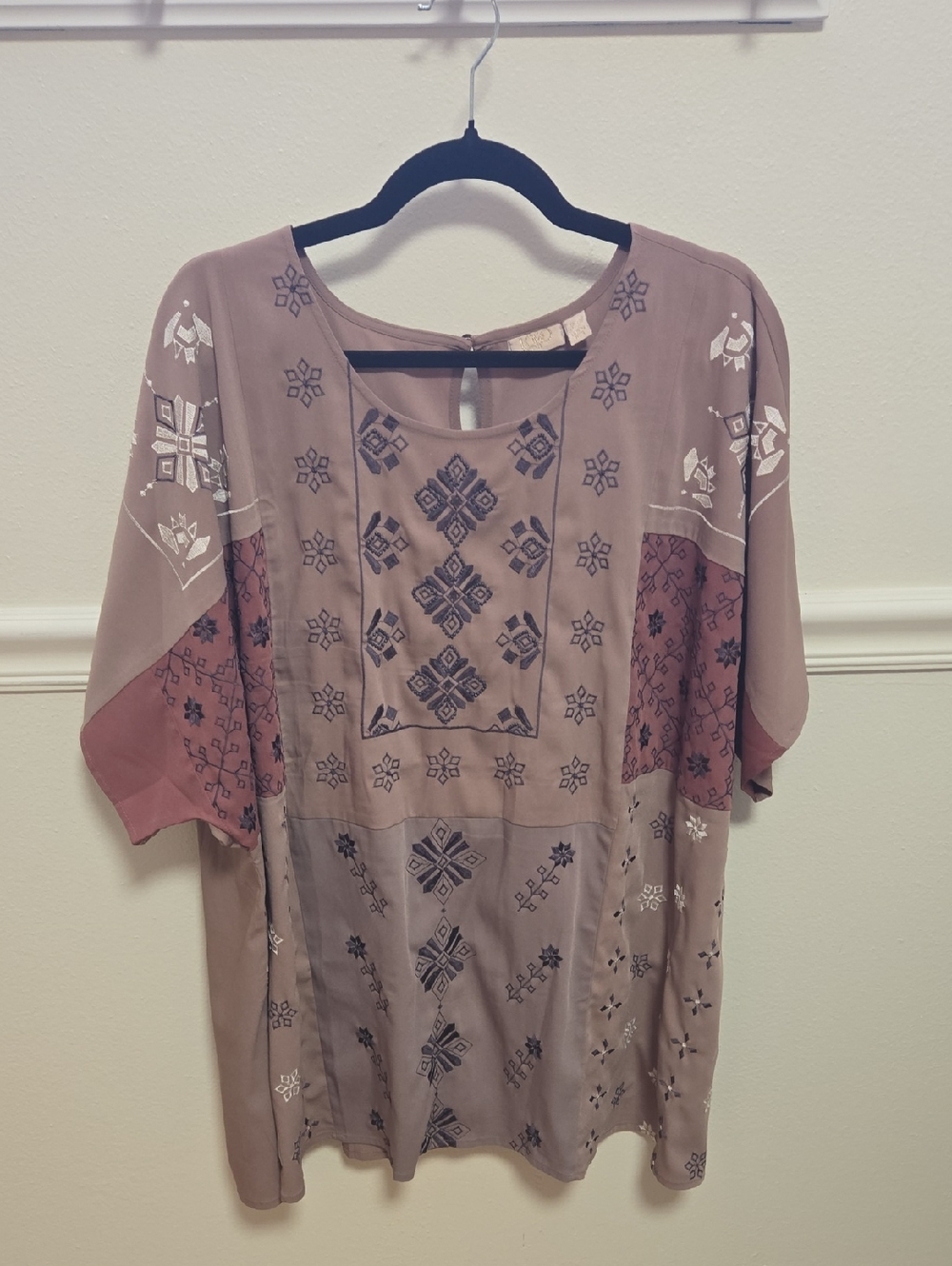 Lavish Mauve Embroidered Boho Tunic